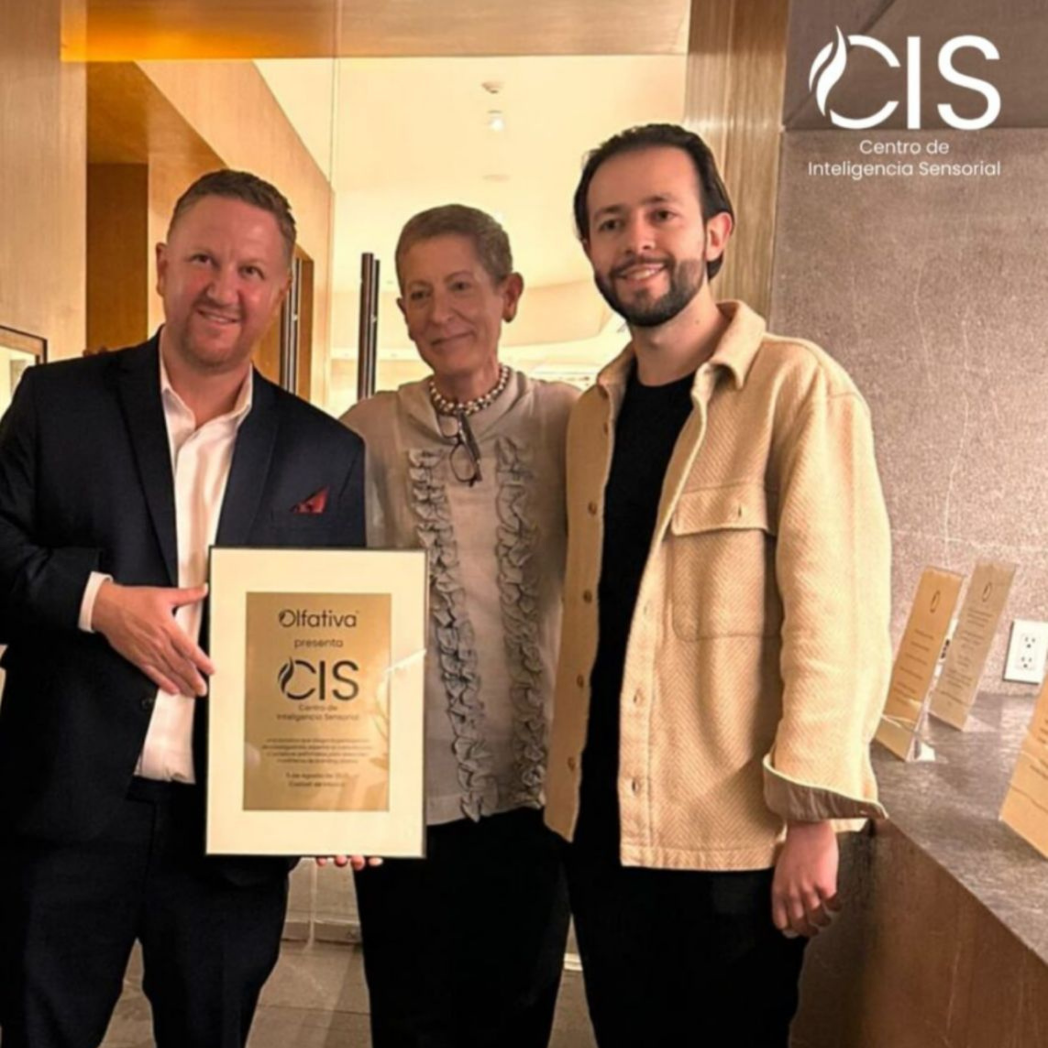 Manuela Fleischhacker, Curadura Olfativa del CENTRO DE INTELIGENCIA SENSORIAL Manuela Fleischhacker, Curadura Olfativa del CENTRO DE INTELIGENCIA SENSORIAL